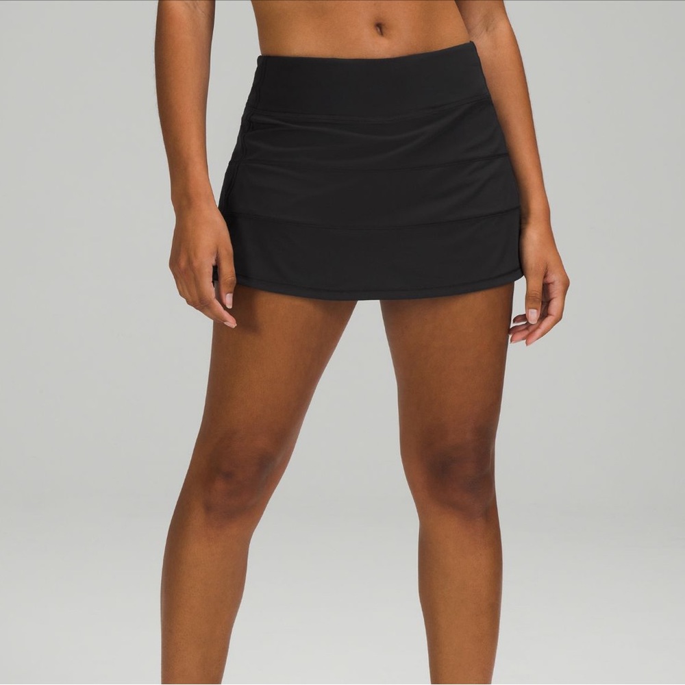 Lululemon Pace Rival Mid Rise Skirt in Black